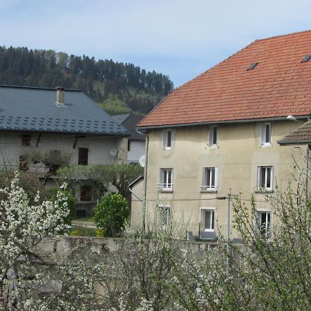 Le Clos Marie Acomodação com café da manhã Brenod Exterior foto