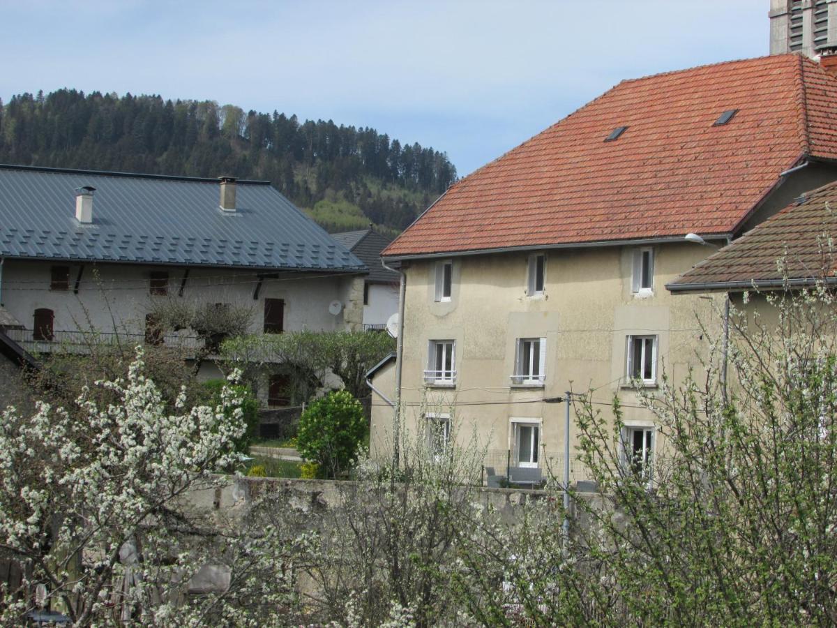 Le Clos Marie Acomodação com café da manhã Brenod Exterior foto